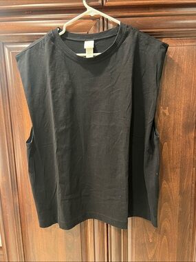 H&M Black Sleeveless Tee Top